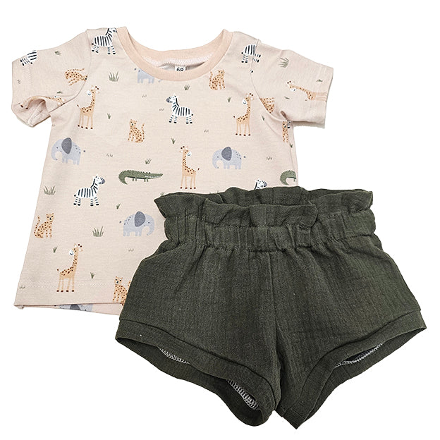 T-Shirt mit Hose