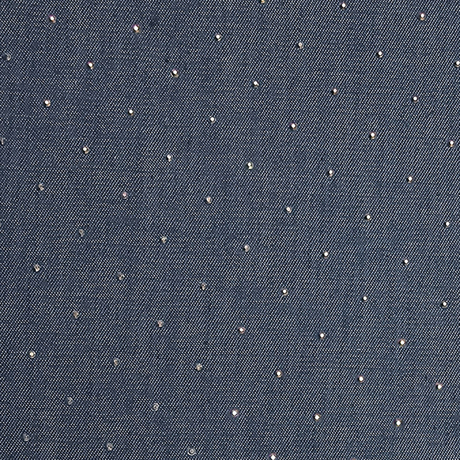 Jeansstoff mit Nieten